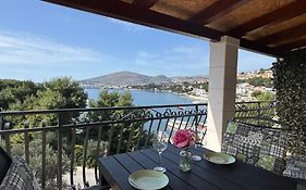Apartments Villa Mirella 20 M From The Sea - Free Parking